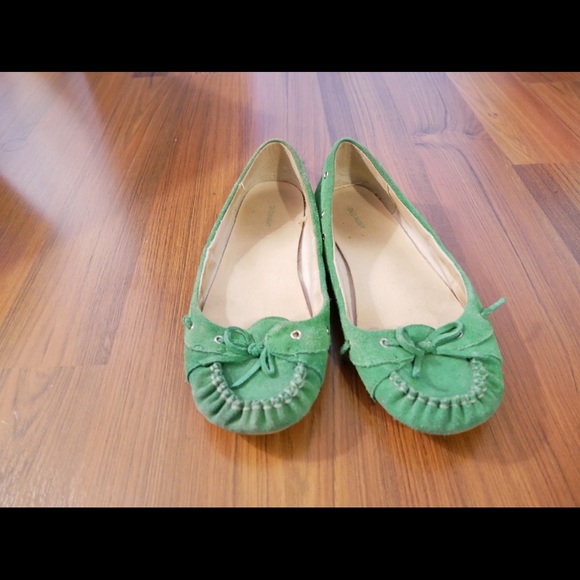 Green moccasin flats - free with any bundle! - Picture 2 of 4